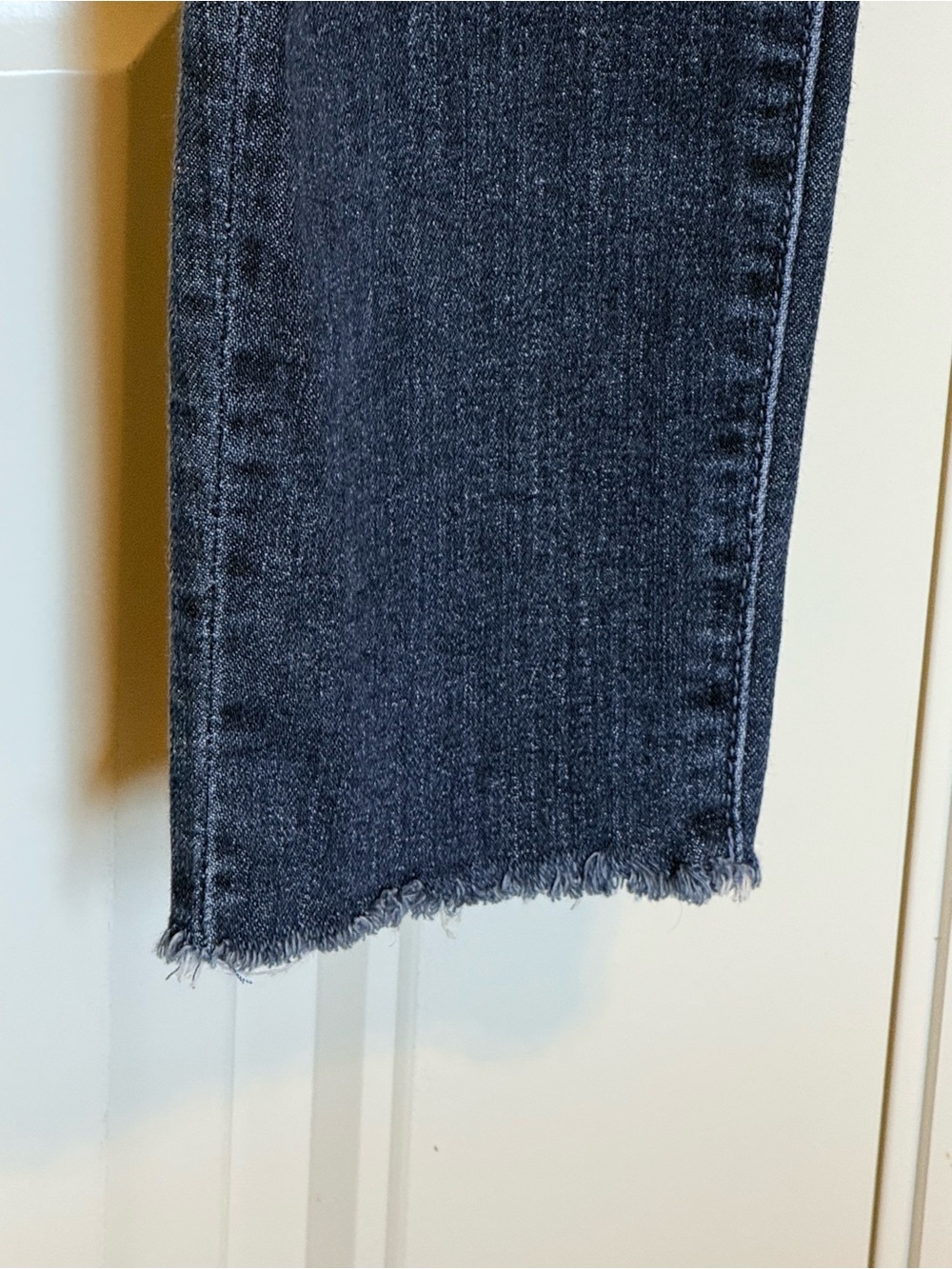 MOTHER Looker Ankle Fray Skinny Jeans in the color “Girl Crush” Dark Blue Wash - Picture 4 of 11